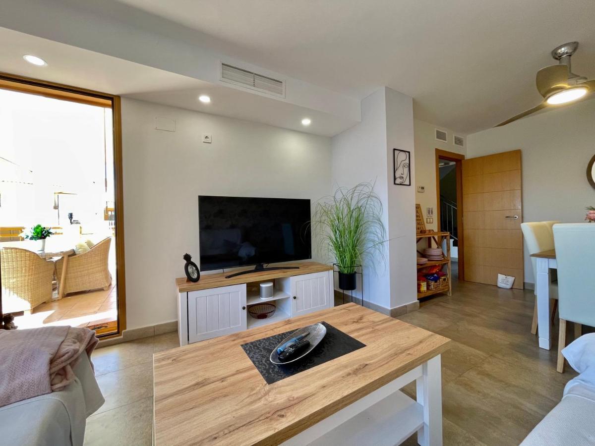 Апартаменты Modern 2-Floor Penthouse With Sea Views - Sleeps 7 Финестрат Экстерьер фото